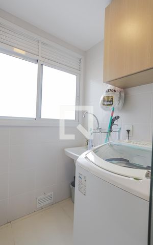 Apartamento à venda com 60m², 2 quartos e 2 vagasÁrea de Serviço
