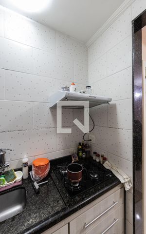 Casa à venda com 160m², 1 quarto e 2 vagas Casa à venda com 160m², 1 quarto e 2 vagasCozinha