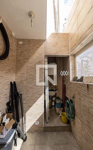 Casa à venda com 160m², 1 quarto e 2 vagas Casa à venda com 160m², 1 quarto e 2 vagasÁrea de Serviço