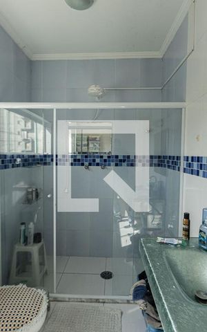 Casa à venda com 160m², 1 quarto e 2 vagas Casa à venda com 160m², 1 quarto e 2 vagasBanheiro Quarto