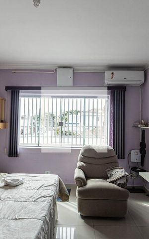 Casa à venda com 160m², 1 quarto e 2 vagas Casa à venda com 160m², 1 quarto e 2 vagasQuarto