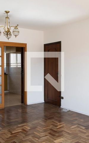 Apartamento à venda com 120m², 3 quartos e 2 vagas Apartamento à venda com 120m², 3 quartos e 2 vagasSala