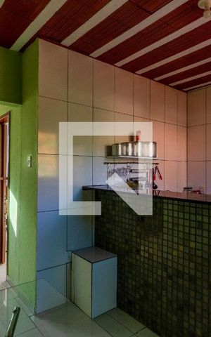 Casa à venda com 274m², 4 quartos e 2 vagas