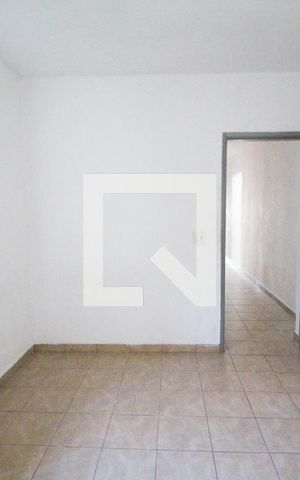 Casa para alugar com 80m², 2 quartos e 1 vaga Casa para alugar com 80m², 2 quartos e 1 vagaQuarto 2