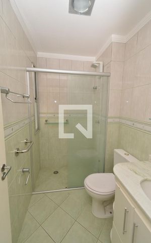Apartamento à venda com 91m², 3 quartos e 2 vagas Apartamento à venda com 91m², 3 quartos e 2 vagasBanheiro da Suíte