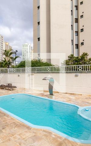 Apartamento à venda com 120m², 3 quartos e 2 vagasÁrea comum - Piscina