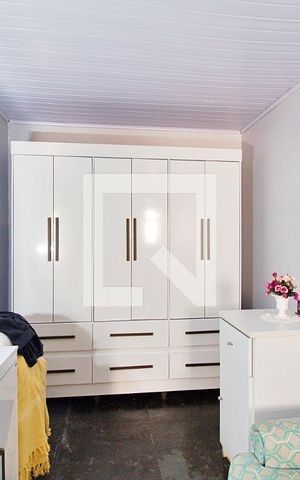 Casa à venda com 400m², 4 quartos e 4 vagas Casa à venda com 400m², 4 quartos e 4 vagasSuíte Casa 1