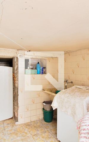 Casa à venda com 400m², 4 quartos e 4 vagas Casa à venda com 400m², 4 quartos e 4 vagasÁrea de Serviço Casa 2