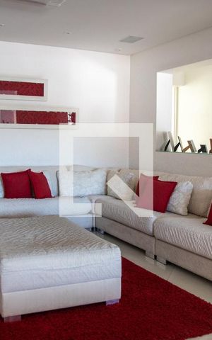 Casa à venda com 360m², 4 quartos e 6 vagas Casa à venda com 360m², 4 quartos e 6 vagasSala 2
