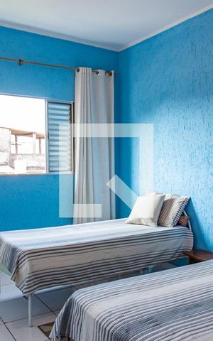 Casa à venda com 400m², 3 quartos e 5 vagas Casa à venda com 400m², 3 quartos e 5 vagasQuarto 1