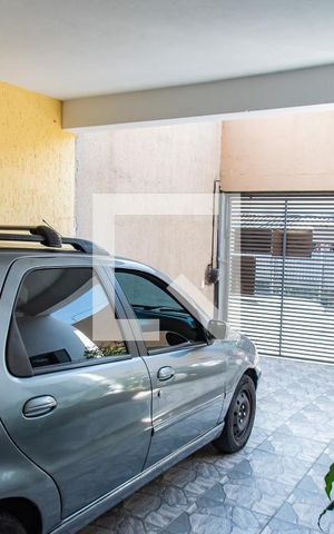 Casa à venda com 400m², 3 quartos e 5 vagas Casa à venda com 400m², 3 quartos e 5 vagasGaragem