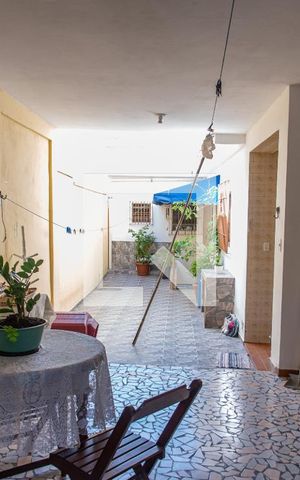 Casa à venda com 400m², 3 quartos e 5 vagas Casa à venda com 400m², 3 quartos e 5 vagasQuintal