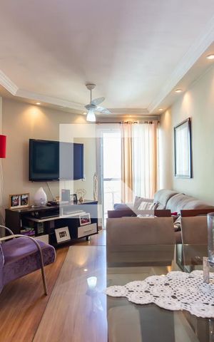 Apartamento à venda com 55m², 2 quartos e 1 vaga Apartamento à venda com 55m², 2 quartos e 1 vagaSala