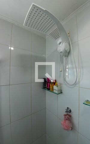 Casa à venda com 190m², 4 quartos e 3 vagas Casa à venda com 190m², 4 quartos e 3 vagasBanheiro