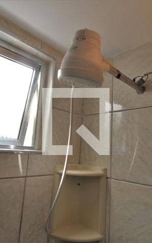 Apartamento para alugar com 52m², 2 quartos e 1 vagaChuveiro