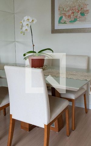 Apartamento à venda com 64m², 2 quartos e 1 vagaSala