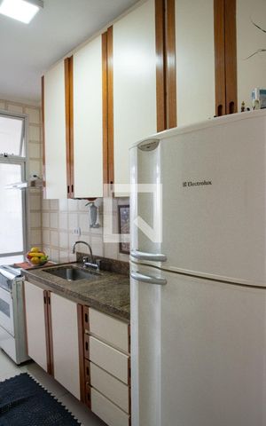 Apartamento à venda com 64m², 2 quartos e 1 vagaCozinha