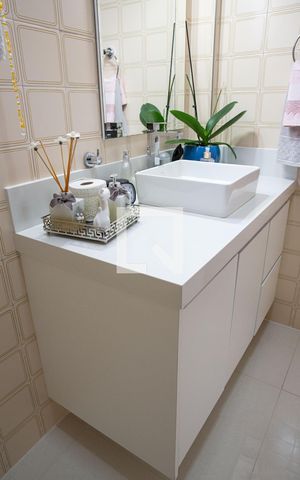 Apartamento à venda com 64m², 2 quartos e 1 vagaBanheiro