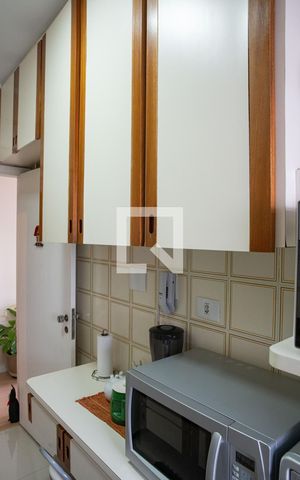 Apartamento à venda com 64m², 2 quartos e 1 vagaCozinha