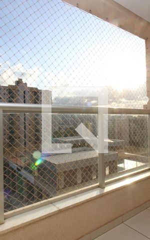 Apartamento para alugar com 87m², 3 quartos e 1 vagaSacada