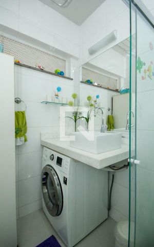 Apartamento à venda com 30m², 1 quarto e 1 vaga Apartamento à venda com 30m², 1 quarto e 1 vagaBanheiro