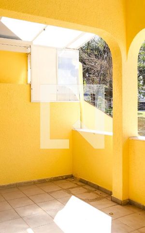 Casa para alugar com 300m², 4 quartos e 4 vagas Casa para alugar com 300m², 4 quartos e 4 vagasSacada