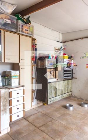 Casa à venda com 143m², 2 quartos e 2 vagas Casa à venda com 143m², 2 quartos e 2 vagasÁrea de serviço