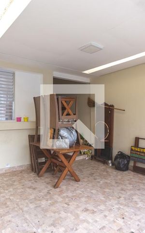 Casa à venda com 143m², 2 quartos e 2 vagas Casa à venda com 143m², 2 quartos e 2 vagasGaragem
