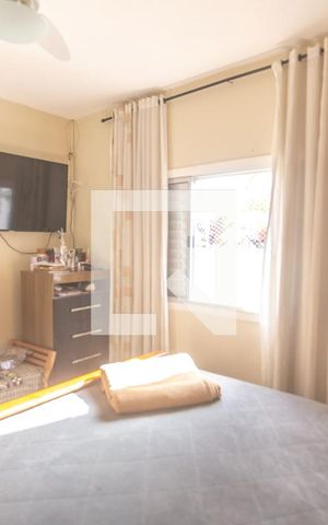 Casa à venda com 143m², 2 quartos e 2 vagas Casa à venda com 143m², 2 quartos e 2 vagasSuíte