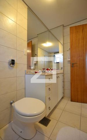 Apartamento à venda com 238m², 3 quartos e 3 vagasBanheiro da Suíte