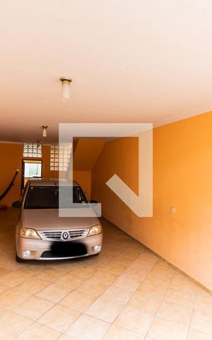 Casa à venda com 259m², 3 quartos e 5 vagas Casa à venda com 259m², 3 quartos e 5 vagasGaragem