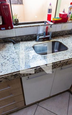 Casa à venda com 259m², 3 quartos e 5 vagas Casa à venda com 259m², 3 quartos e 5 vagasPia