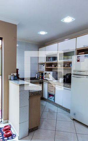Casa à venda com 259m², 3 quartos e 5 vagas Casa à venda com 259m², 3 quartos e 5 vagasCozinha