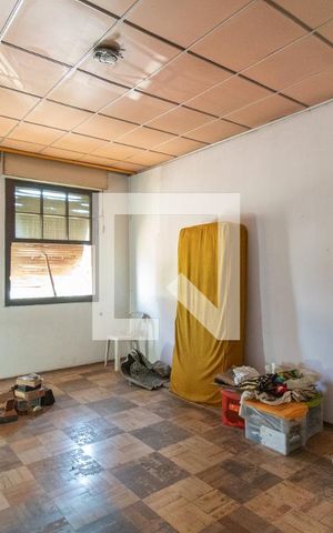 Casa à venda com 300m², 5 quartos e 1 vaga Casa à venda com 300m², 5 quartos e 1 vagaQuarto 3