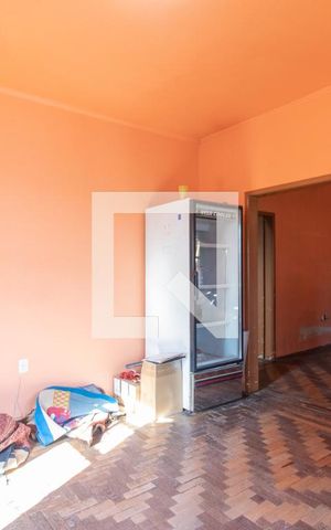 Casa à venda com 300m², 5 quartos e 1 vaga Casa à venda com 300m², 5 quartos e 1 vagaSala
