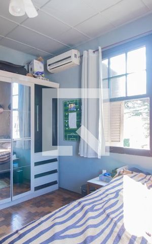Casa à venda com 300m², 5 quartos e 1 vaga Casa à venda com 300m², 5 quartos e 1 vagaQuarto 1