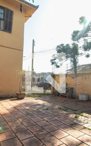 Casa à venda com 300m², 5 quartos e 1 vaga Casa à venda com 300m², 5 quartos e 1 vagaQuintal