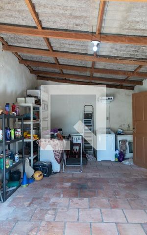 Casa à venda com 300m², 5 quartos e 1 vaga Casa à venda com 300m², 5 quartos e 1 vagaGaragem