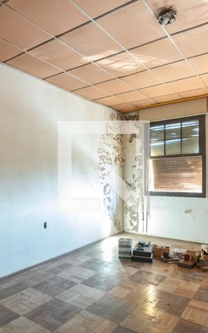 Casa à venda com 300m², 5 quartos e 1 vaga Casa à venda com 300m², 5 quartos e 1 vagaQuarto 3