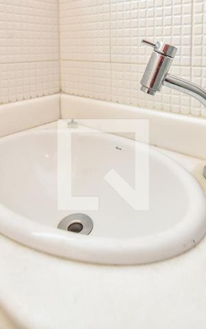 Apartamento à venda com 32m², 1 quarto e sem vaga Apartamento à venda com 32m², 1 quarto e sem vagaBanheiro