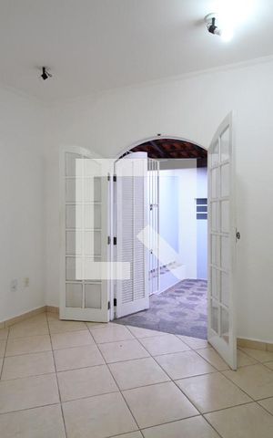 Casa para alugar com 191m², 6 quartos e 4 vagasSuíte 