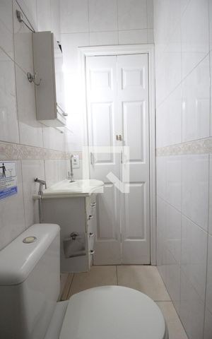 Casa para alugar com 191m², 6 quartos e 4 vagasBanheiro da Suíte 