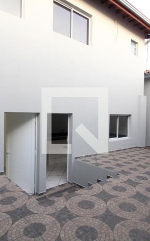 Casa para alugar com 191m², 6 quartos e 4 vagasQuintal