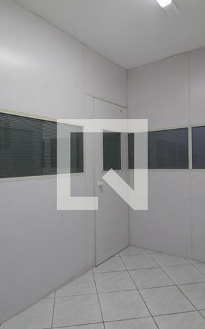 Casa para alugar com 191m², 6 quartos e 4 vagasEscritório 2