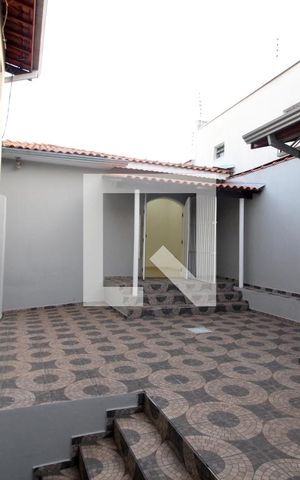 Casa para alugar com 191m², 6 quartos e 4 vagasQuintal