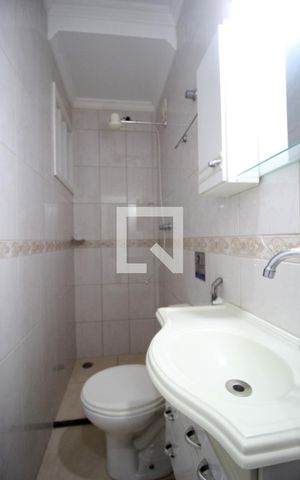 Casa para alugar com 191m², 6 quartos e 4 vagasBanheiro da Suíte 