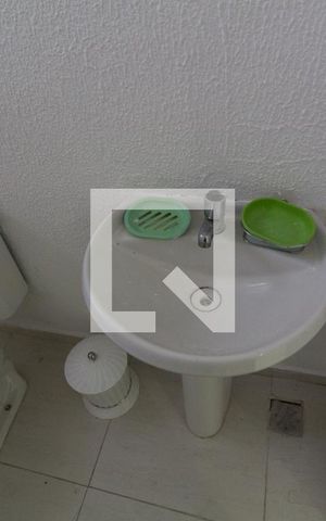 Casa para alugar com 177m², 2 quartos e 2 vagas Casa para alugar com 177m², 2 quartos e 2 vagasLavabo
