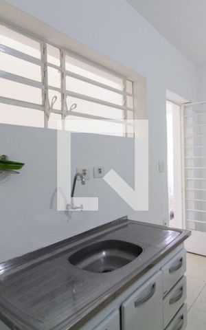 Casa para alugar com 177m², 2 quartos e 2 vagas Casa para alugar com 177m², 2 quartos e 2 vagasCozinha