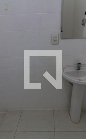 Casa para alugar com 177m², 2 quartos e 2 vagas Casa para alugar com 177m², 2 quartos e 2 vagasBanheiro