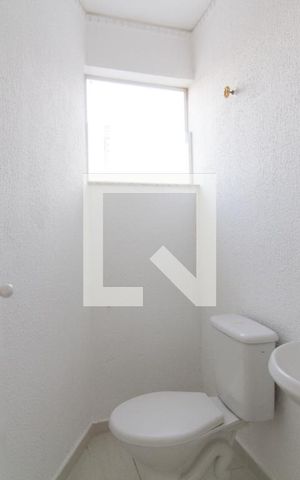 Casa para alugar com 177m², 2 quartos e 2 vagas Casa para alugar com 177m², 2 quartos e 2 vagasLavabo